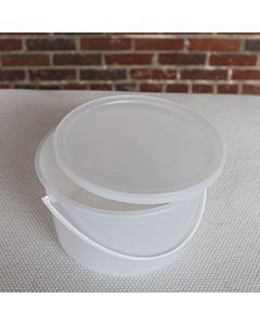 Plastic Tub Gallon w Lid